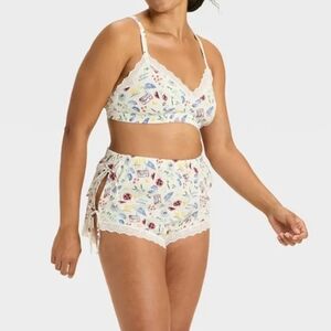 Colsie Matching Bralette And Short Set